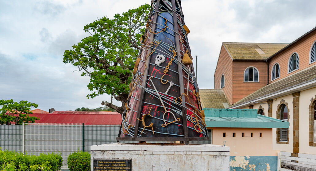 La Statue de l'esclave libéré_Saint-Esprit